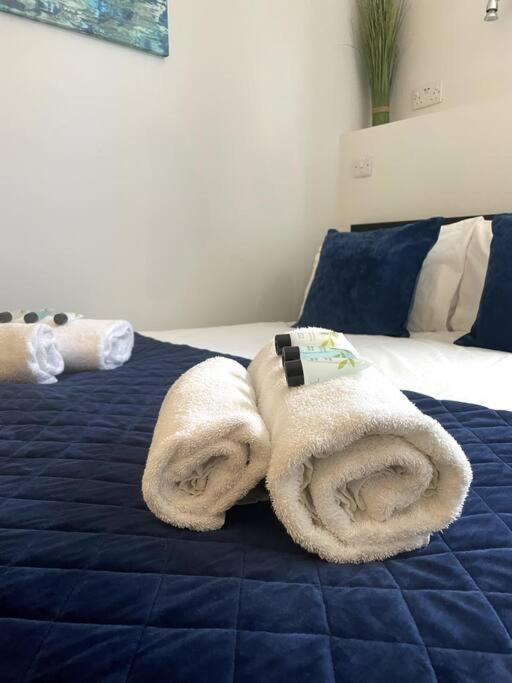 The Snug - City Centre Studio York Bagian luar foto